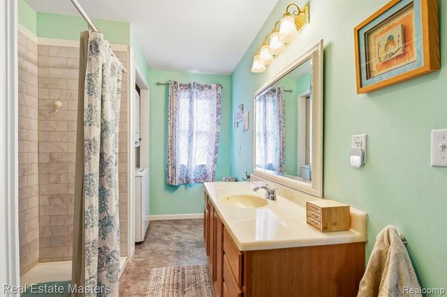 8187 N Elms, Flushing, MI 48433