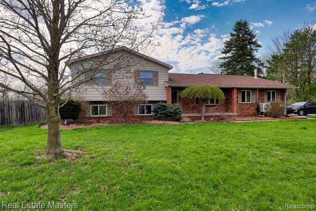8187 N Elms, Flushing, MI 48433