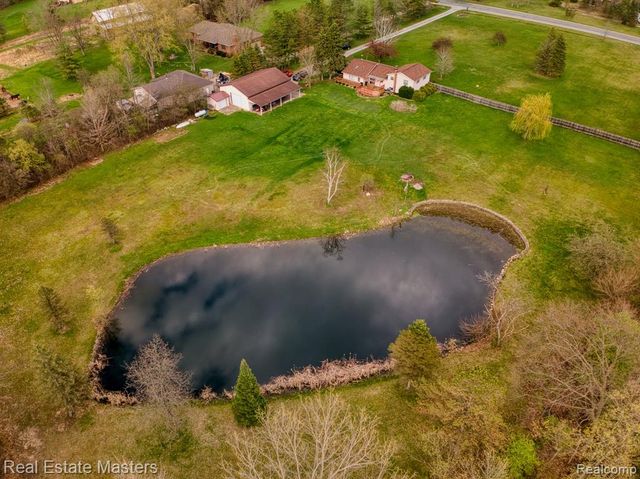8187 N Elms, Flushing, MI 48433