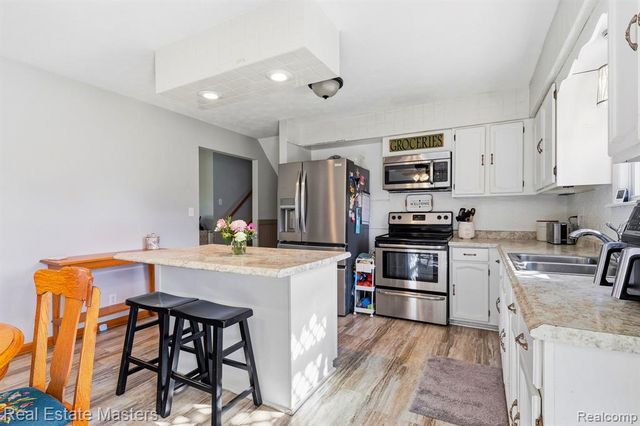 8187 N Elms, Flushing, MI 48433