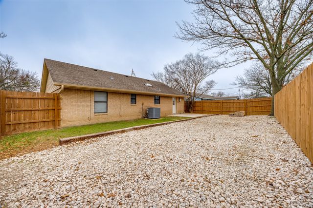 309 N Pecan Street, Leonard, TX 75452