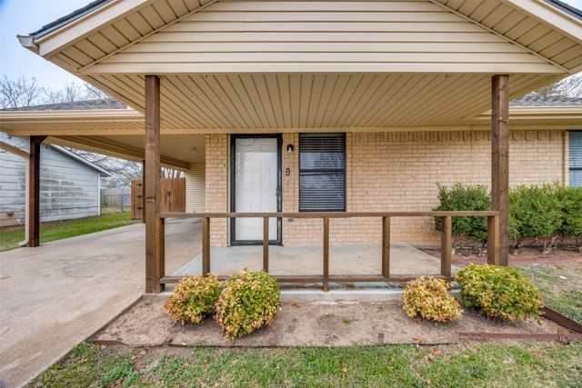309 N Pecan Street, Leonard, TX 75452