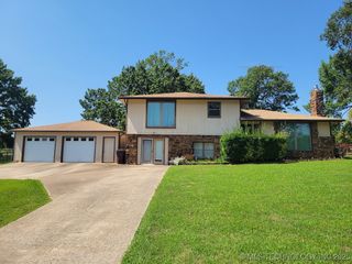 1781 E McGill, Eufaula, OK 74432