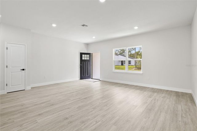 8017 N MALTESE DRIVE, Citrus Springs, FL 34433