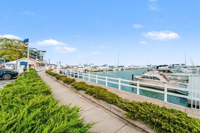 301 Indigo DRIVE, Port Washington, WI 53074