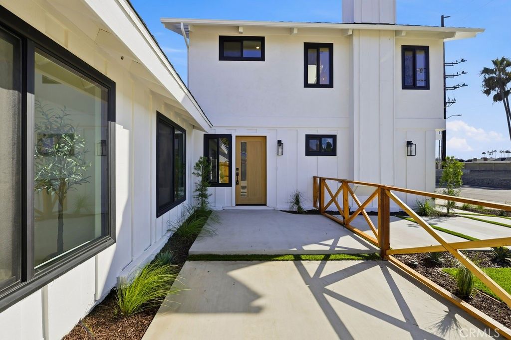 21142 Brookhurst Street, Huntington Beach, CA 92646 — photo 5