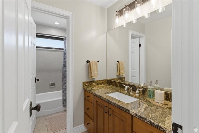136 N MOUNTAIN VISTAS RD, Kaysville, UT 84037