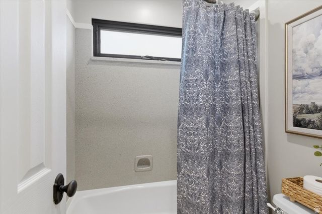 136 N MOUNTAIN VISTAS RD, Kaysville, UT 84037