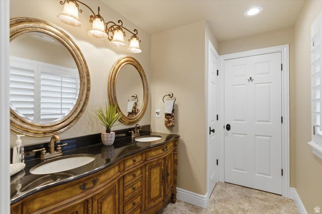 136 N MOUNTAIN VISTAS RD, Kaysville, UT 84037