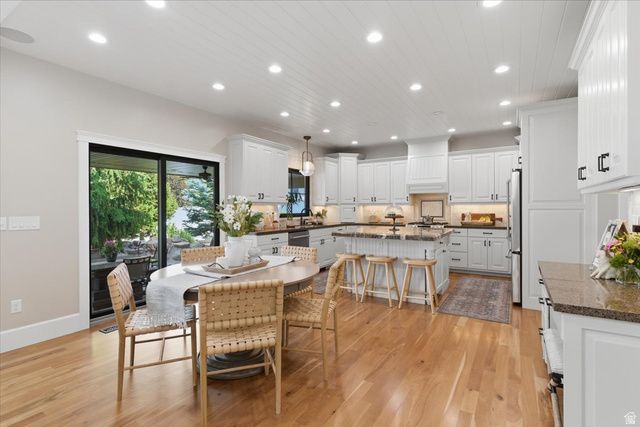 136 N MOUNTAIN VISTAS RD, Kaysville, UT 84037