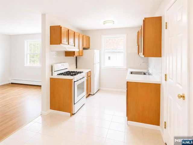 234 Cliff Street 1, Cliffside Park, NJ 07010