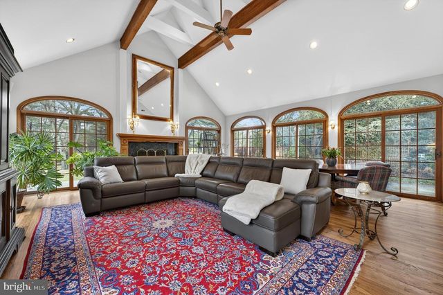 55 COVE RD, Moorestown, NJ 08057