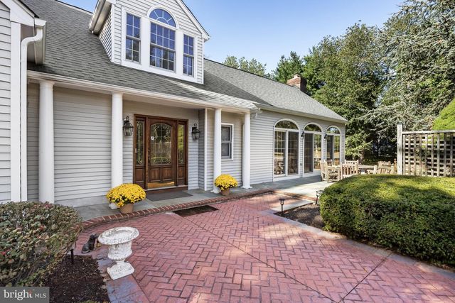 55 COVE RD, Moorestown, NJ 08057