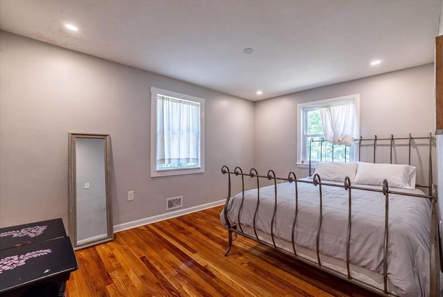 13 Curley Dr, Hudson, MA 01749