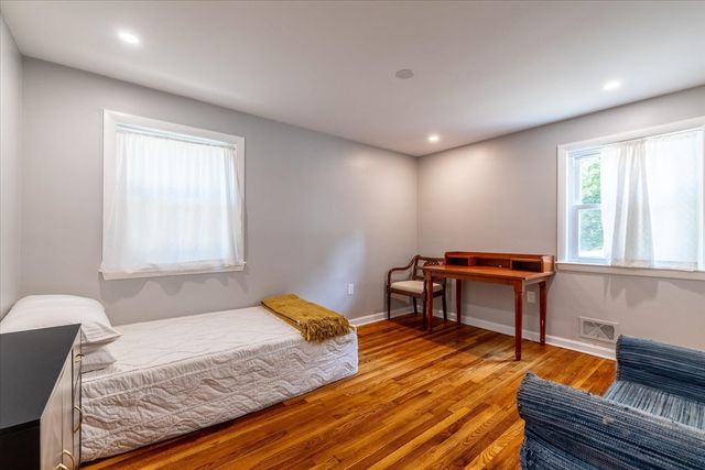 13 Curley Dr, Hudson, MA 01749