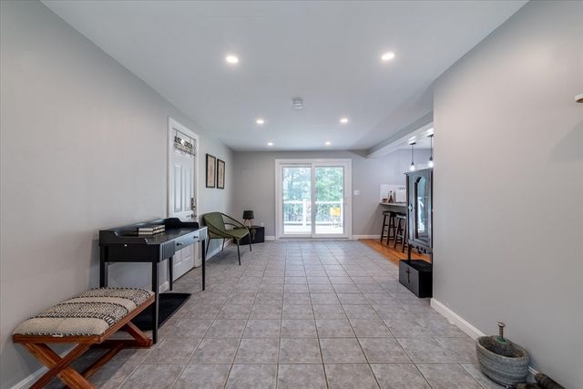 13 Curley Dr, Hudson, MA 01749