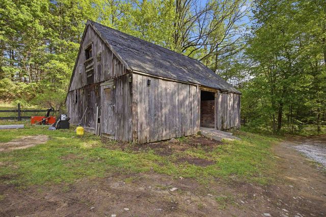 39 Town Farm Road, Wilton, NH 03086