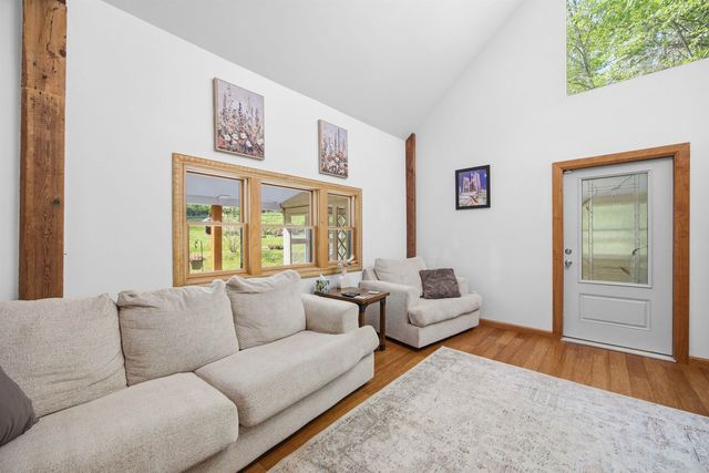 39 Town Farm Road, Wilton, NH 03086