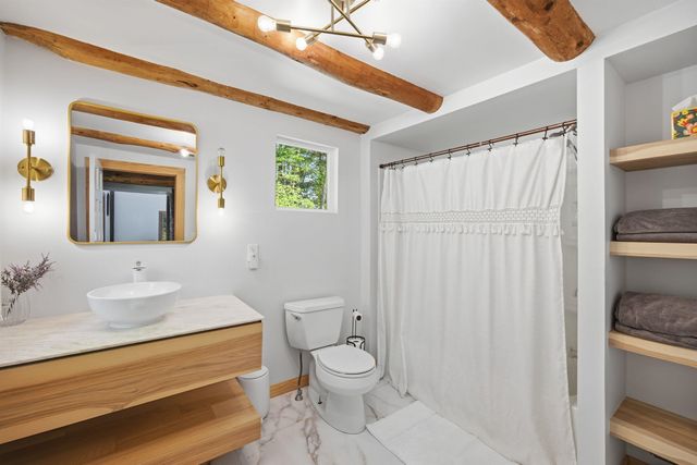 39 Town Farm Road, Wilton, NH 03086