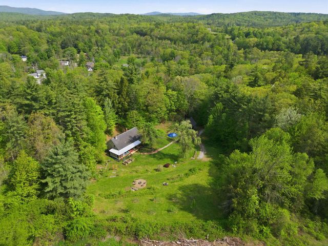 39 Town Farm Road, Wilton, NH 03086