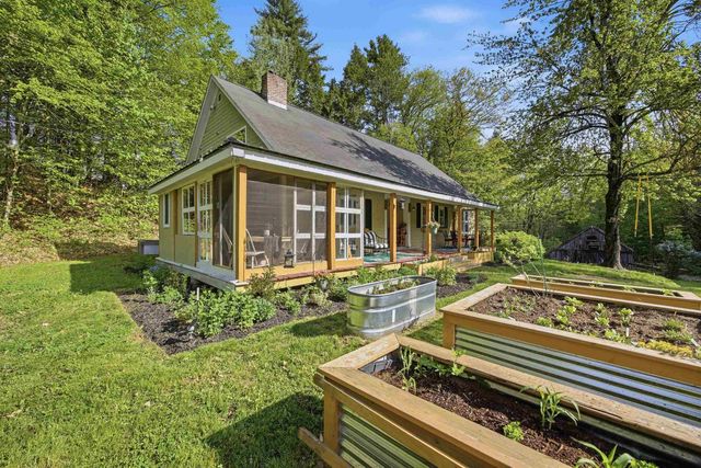 39 Town Farm Road, Wilton, NH 03086