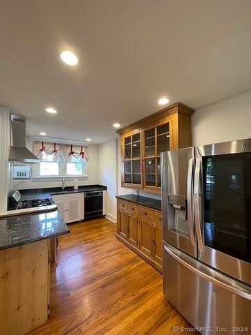 46 Parkway, Fairfield, CT 06824