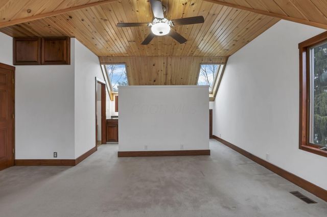 10570 Marcy Road NW, Canal Winchester, OH 43110