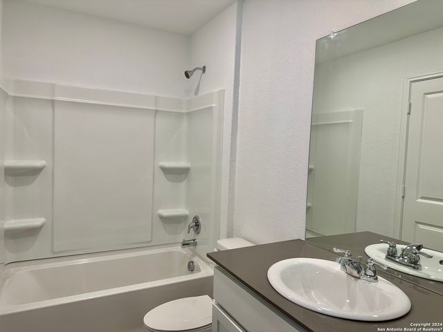 6702 Willow Landing, Converse, TX 78109