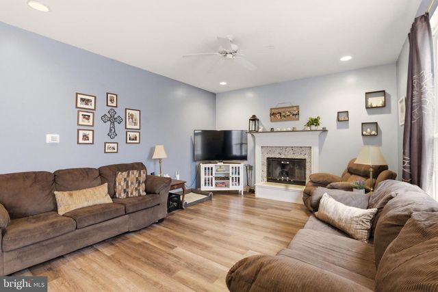 850 WELSH RD, Schwenksville, PA 19473