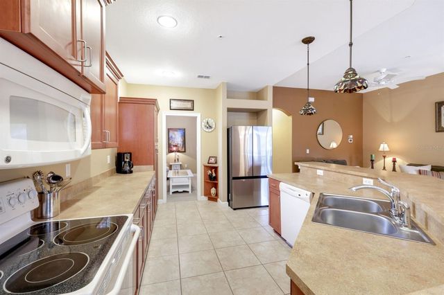 8721 PIAZZA DEL LAGO CIRCLE 205, Estero, FL 33928