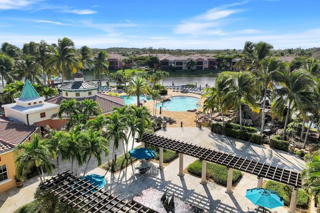 8721 PIAZZA DEL LAGO CIRCLE 205, Estero, FL 33928
