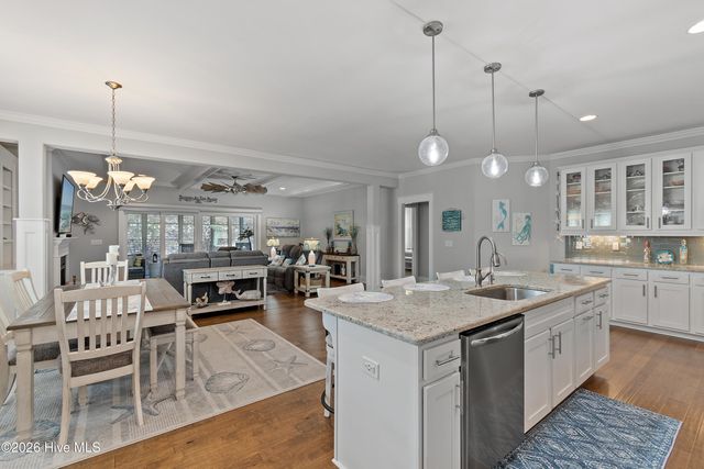 6358 Bryson Drive SW, Ocean Isle Beach, NC 28469