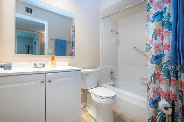 618 OAKMONT AVENUE, Sun City Center, FL 33573