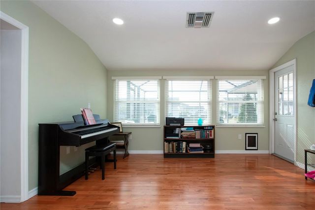 618 OAKMONT AVENUE, Sun City Center, FL 33573