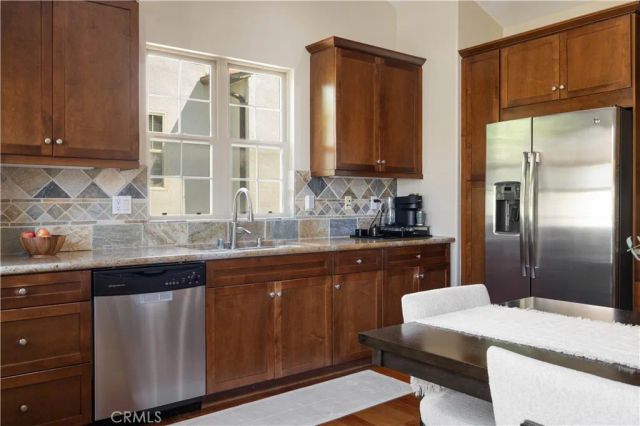 85 Mission, Irvine, CA 92620