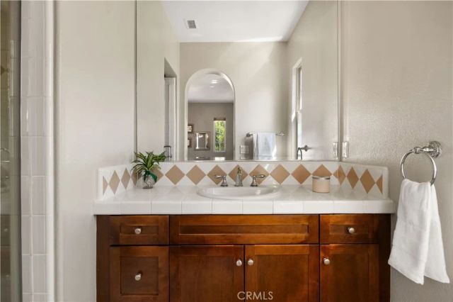 85 Mission, Irvine, CA 92620