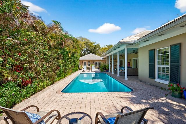4691 Pebble Bay Circle, Vero Beach, FL 32963