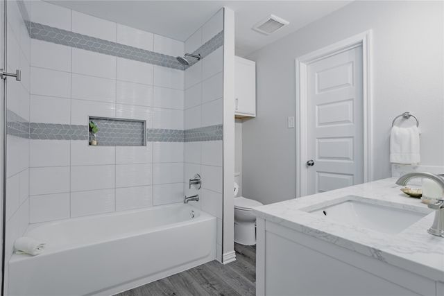 3617 Knights Bridge Drive, Rowlett, TX 75088