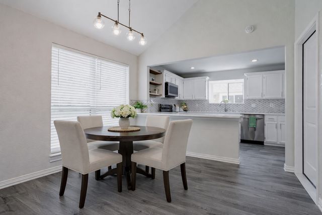 3617 Knights Bridge Drive, Rowlett, TX 75088