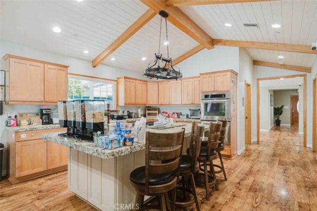 1527 N Valley Street, Burbank, CA 91505