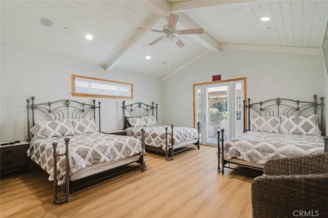 1527 N Valley Street, Burbank, CA 91505