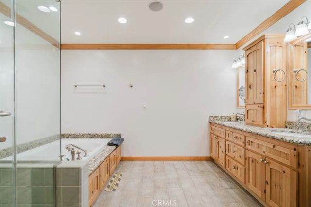 1527 N Valley Street, Burbank, CA 91505