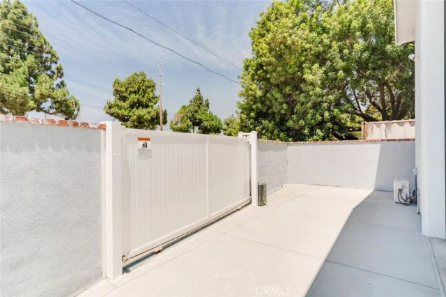 1527 N Valley Street, Burbank, CA 91505