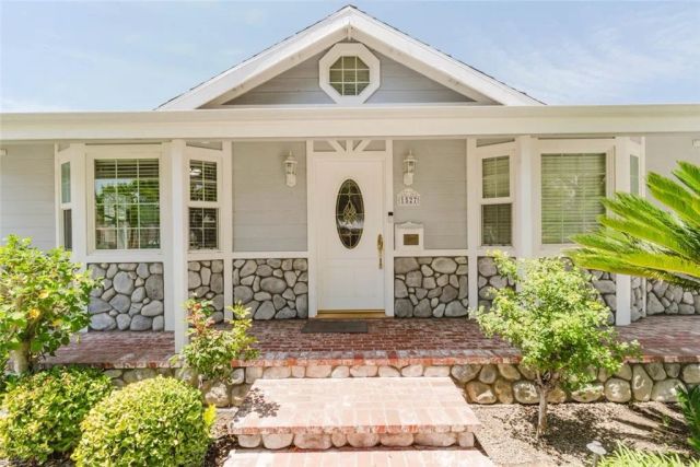 1527 N Valley Street, Burbank, CA 91505