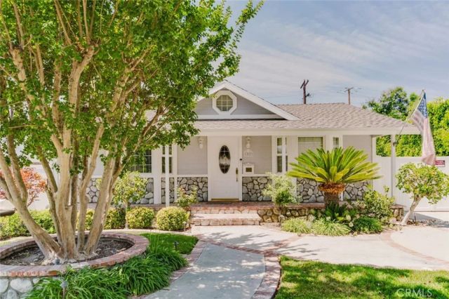 1527 N Valley Street, Burbank, CA 91505