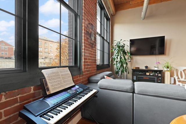 99 Allen Street 205, Woonsocket, RI 02895