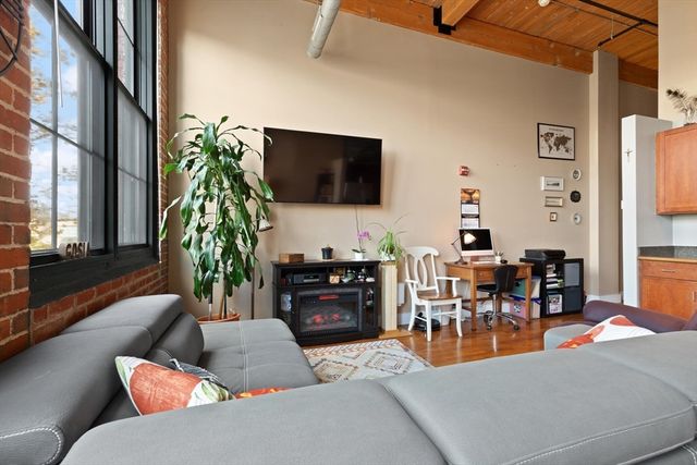 99 Allen Street 205, Woonsocket, RI 02895