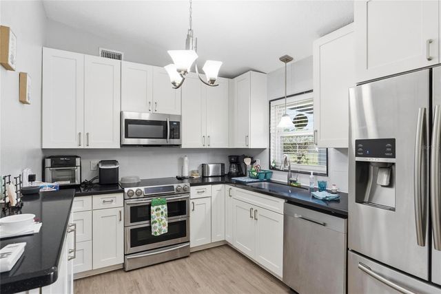 3035 QUEEN PALM DRIVE, Edgewater, FL 32141