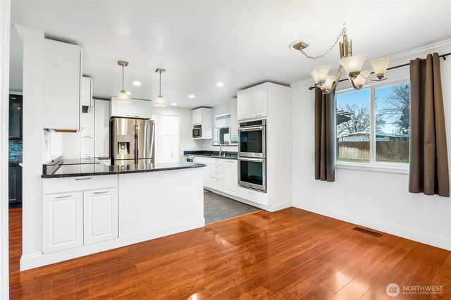 717 S Locust Lane, Moses Lake, WA 98837