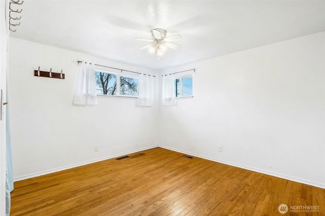 717 S Locust Lane, Moses Lake, WA 98837